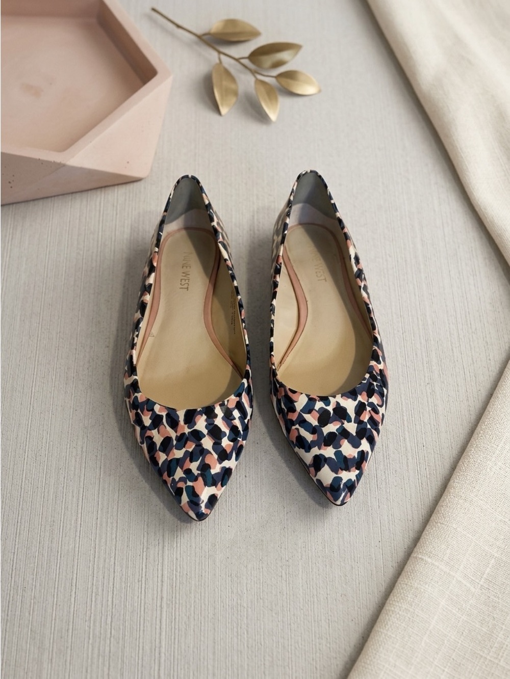 Nine West Women's Speakup Pointed Toe Ballet Flats Multi-Colour Print Size 7